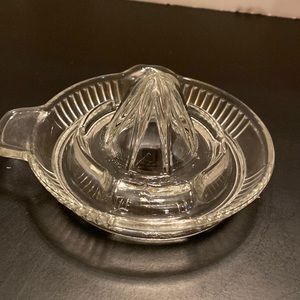 Vintage glass citrus lemon orange juicer kitchen gadgets 5.5”